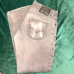 Levi’s 514 Jeans- 33 x 32